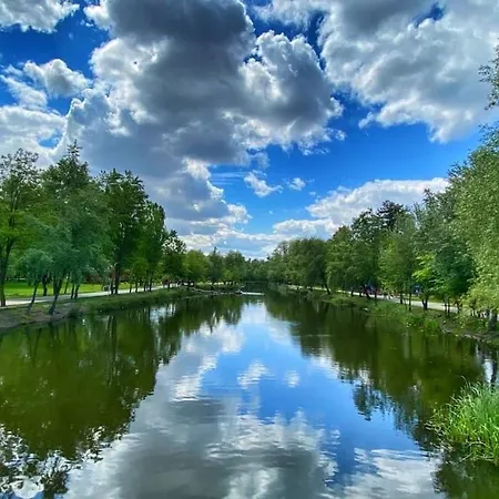 Apartment Luxury On Park Lakes *