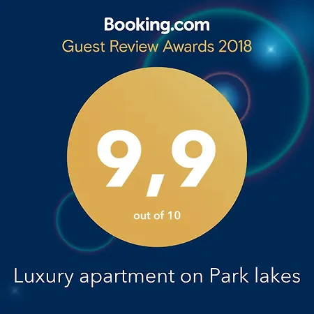 Luxury On Park Lakes Apartment